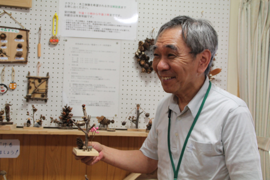 木工教室の田村和夫さん。